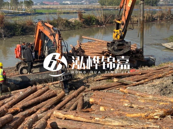 湖南松木樁批發(fā)廠家-5米松木樁批發(fā)1000根有優(yōu)惠嗎？