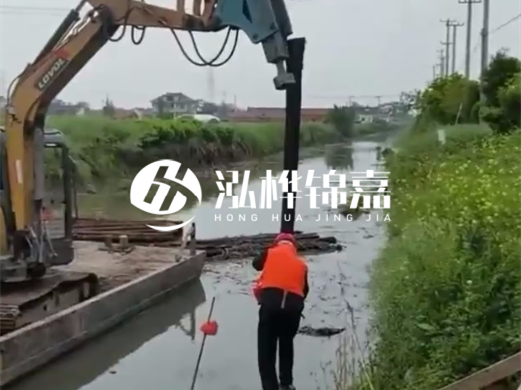 水挖打木樁專業(yè)團隊泓樺錦嘉-最大可以打幾米的木樁？