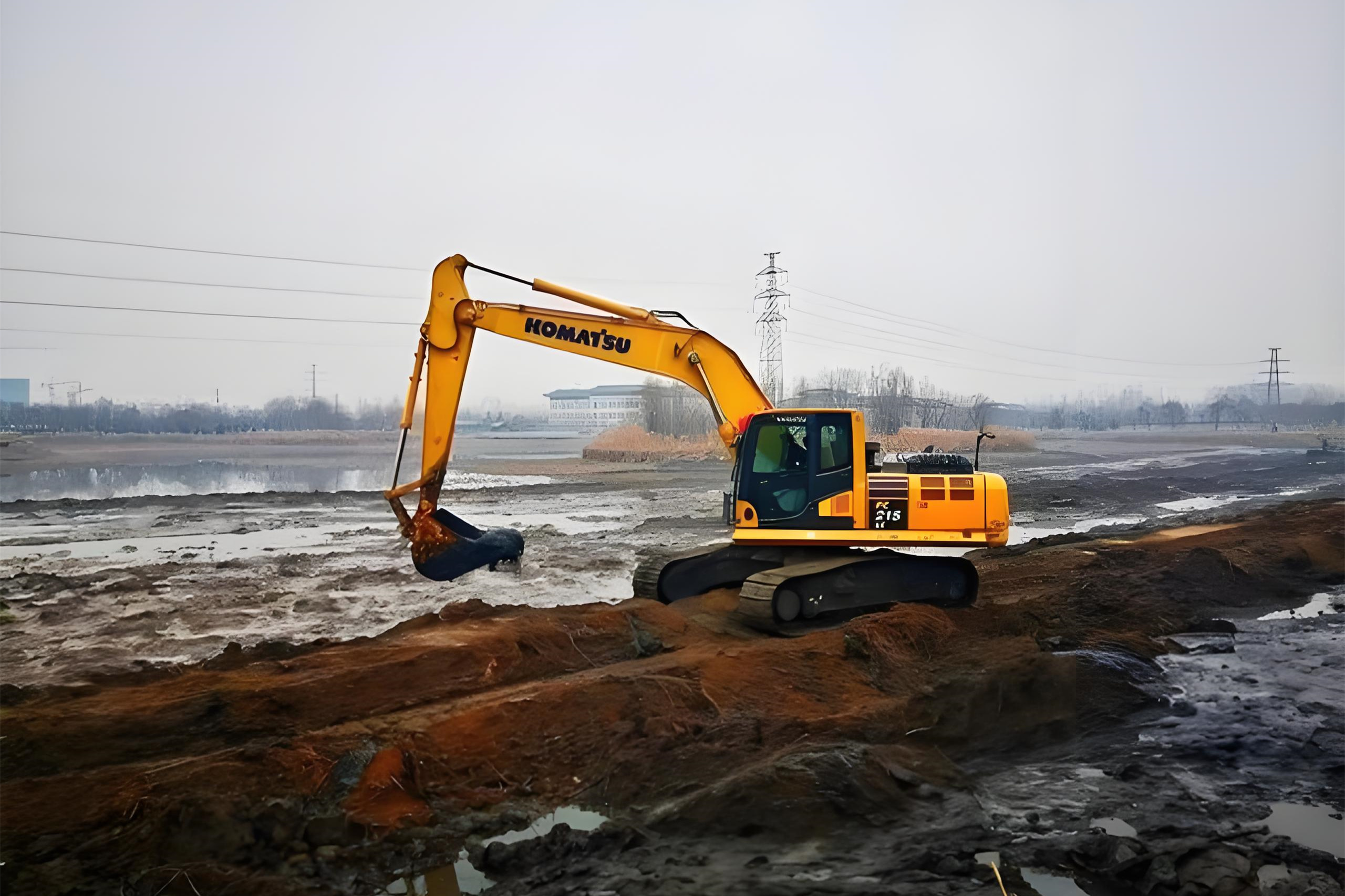 貴州水挖清淤團(tuán)隊(duì)泓樺錦嘉-挖機(jī)河道清淤怎么干？