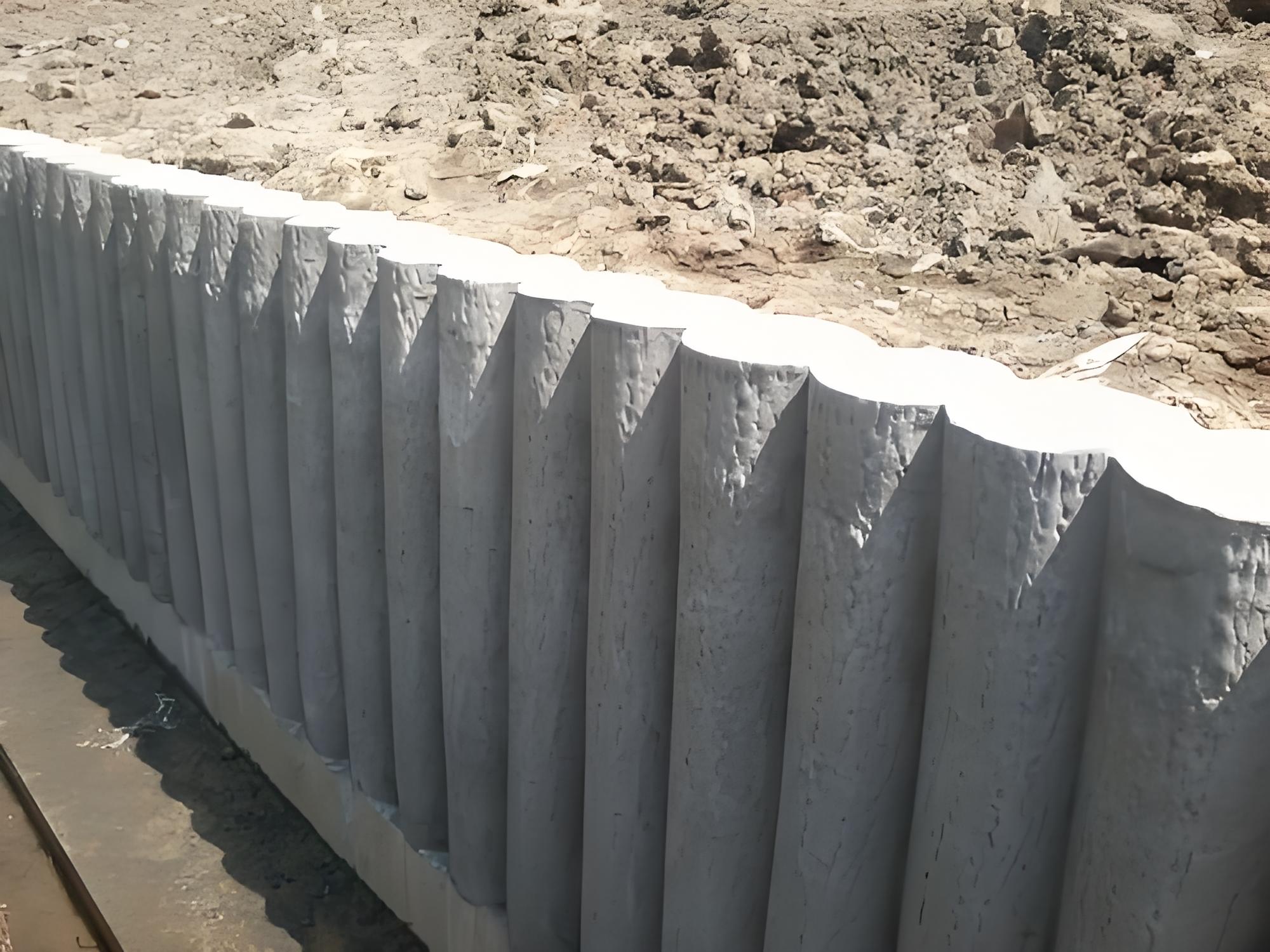 水泥樁批發(fā)廠家泓樺錦嘉-水泥仿木樁的樁適用哪些場(chǎng)景？