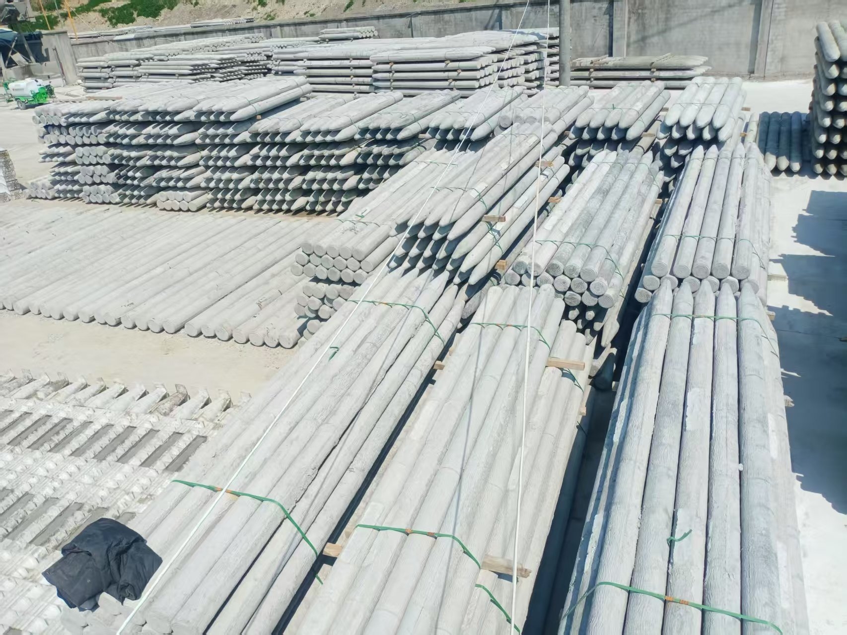 水泥樁廠家泓樺錦嘉 - 水泥樁和木樁哪個更經(jīng)濟？?